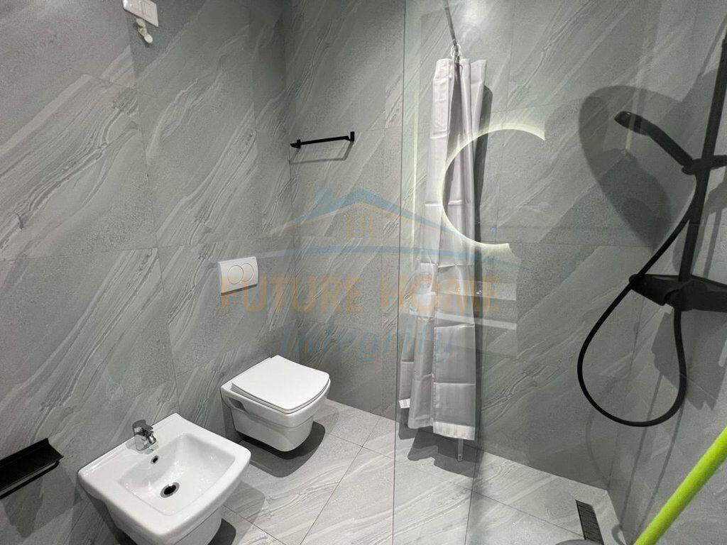 Affitto, Appartamento 2+1+Posto Auto, Lake View Residence, Tirana.