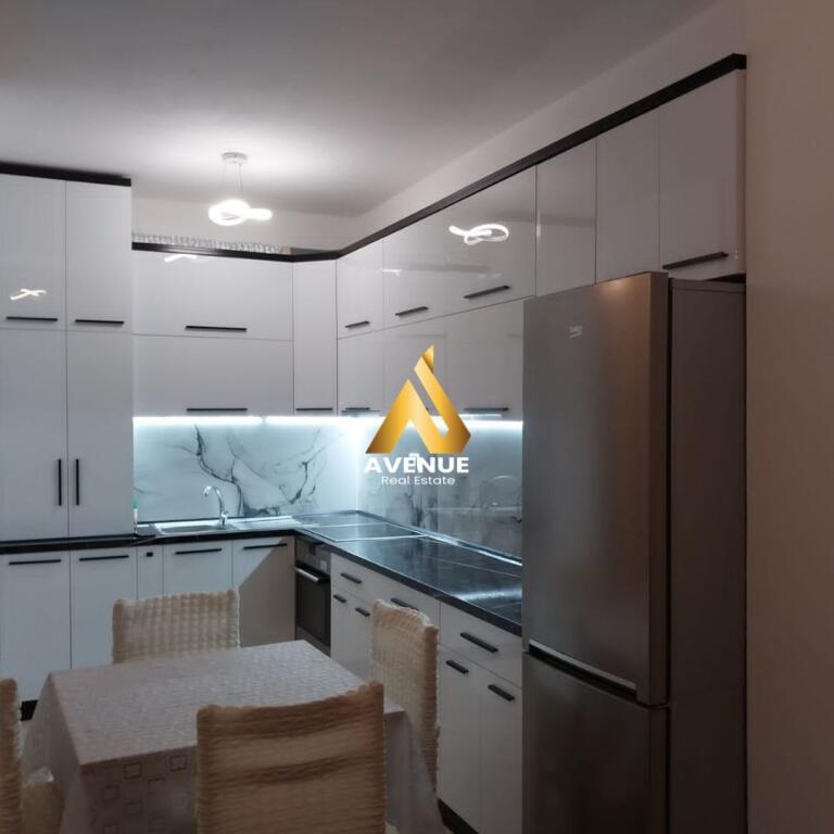 Jepet me qira apartament 1+1 ne Astir, Tiranë