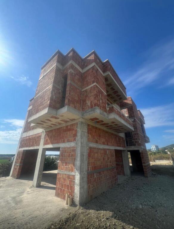 VILLA FOR SALE UNDER CONSTRUCTION IN LALZ BAY