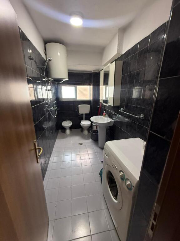 Oxhaku, Vicino alla strada principale si vende appartamento!
