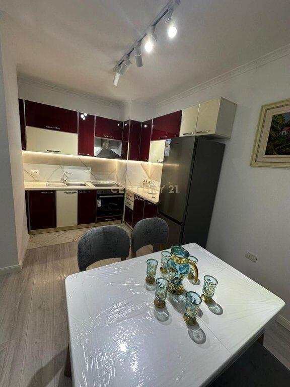 SHESIM APARTAMENT 1+1,MISTO MAME!