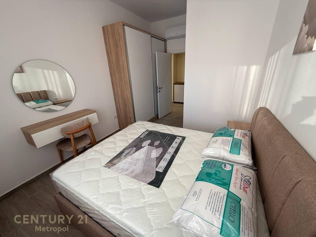 JEPET ME QIRA APARTAMENT 2+1+2, KAMËZ QENDËR!