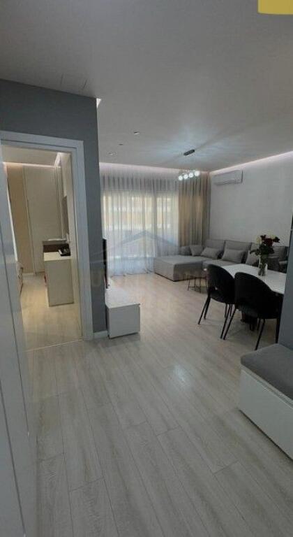 Shitet , Apartament 1+1 , Fiori Di Bosco