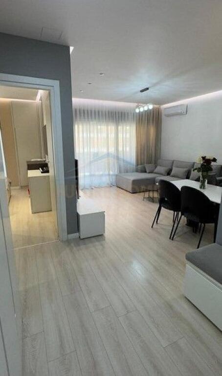 Shitet , Apartament 1+1 , Fiori Di Bosco