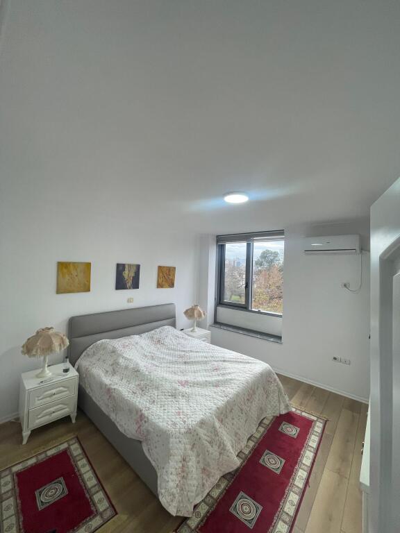 Affittasi appartamento 2+1+2 nel centro di Tirana