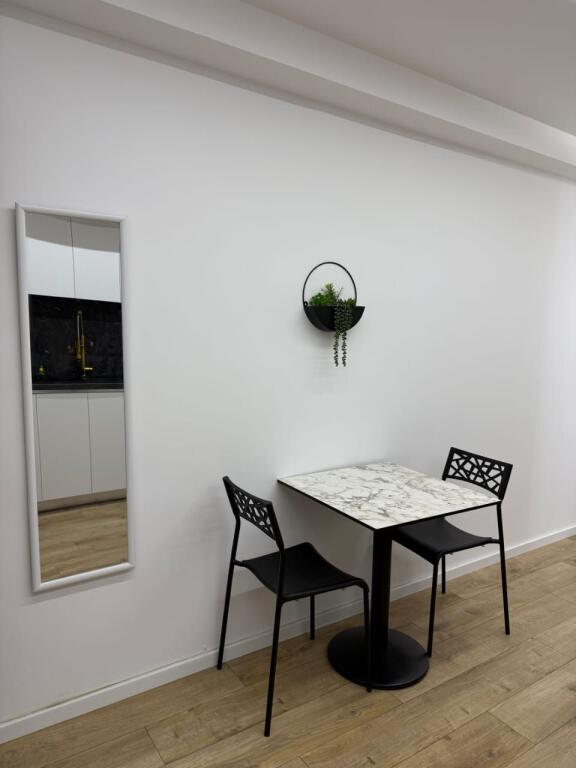 Apartment 1+1 for rent in the 21 Dhjetori area