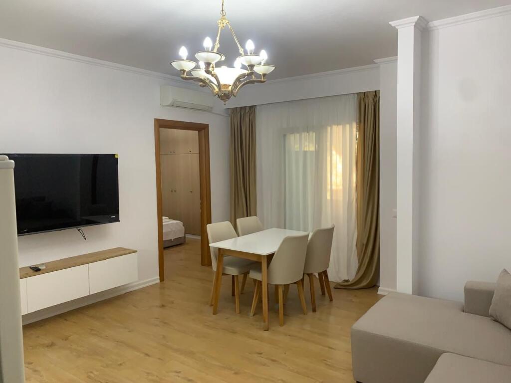 🏡 Shitet Apartament 2+1 – Liqeni i Thatë 🌿