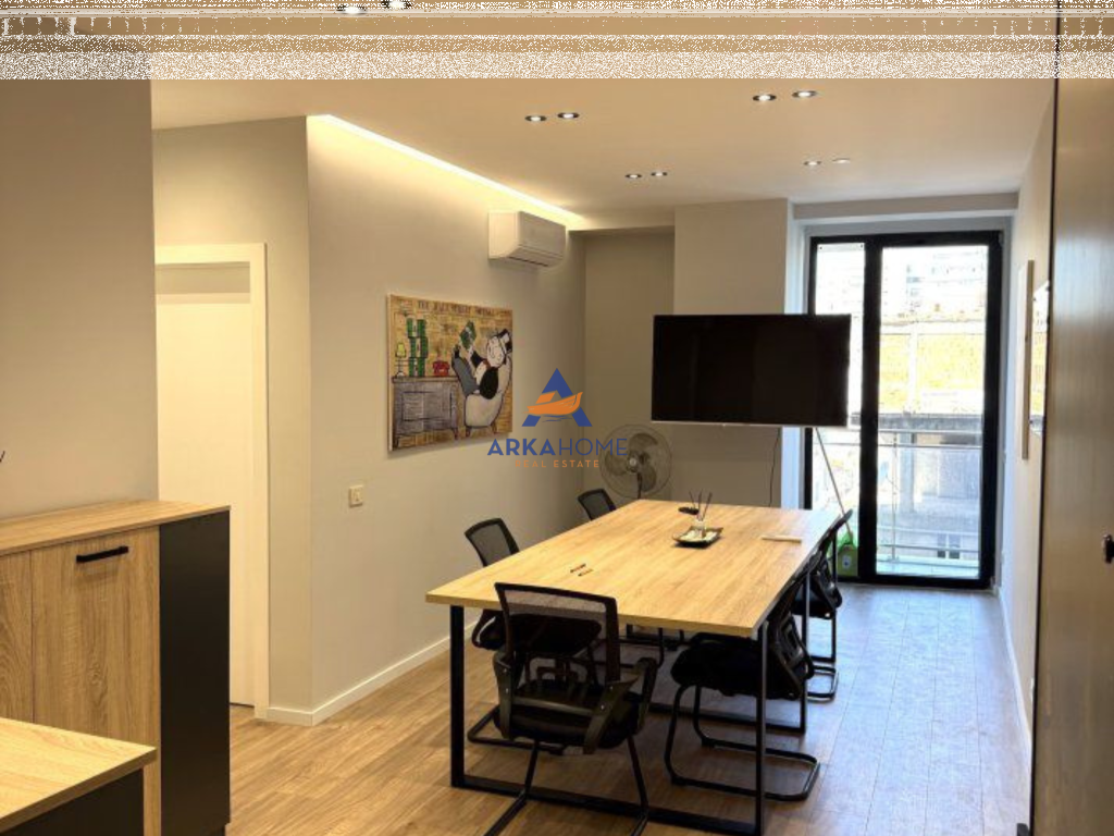 OFFICE FOR RENT 69M2 "MINE PEZA" 700 EURO