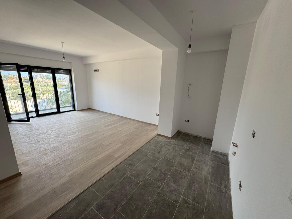 🏡 Vendesi in vendita Appartamento 2+1+2 –📍 Kodra e Diellit