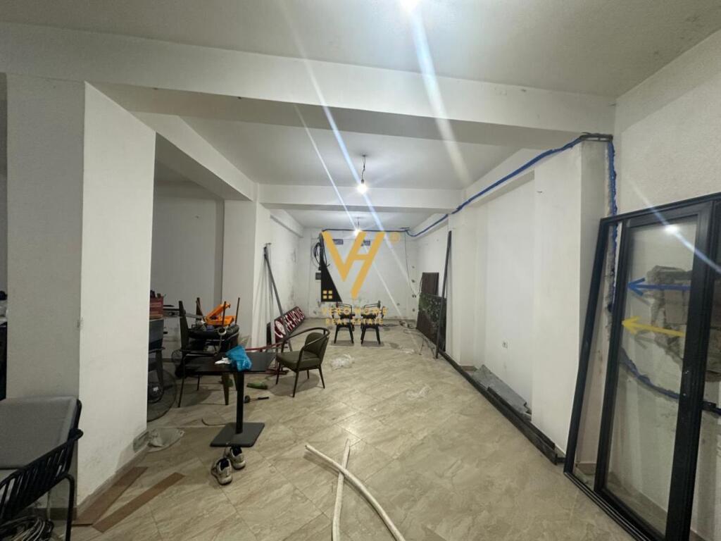 JEPET BODRUM 80 M2 ME QERA NE ASTIR 40.000 LEKE