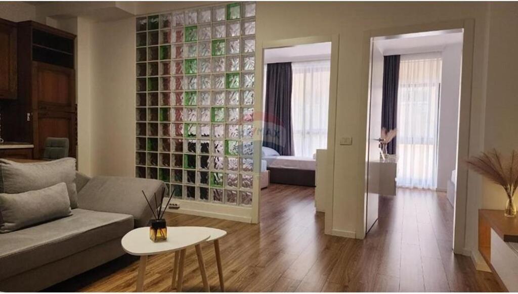 Appartamento - In Affitto - Via Muhamet Gjollesha, Tirana