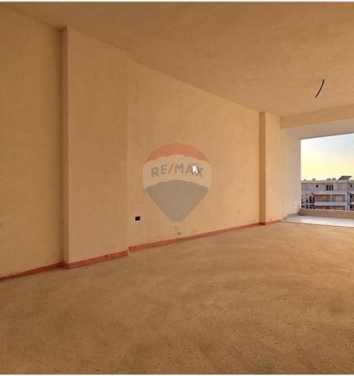 APPARTAMENTO DI LUSSO 2+1+2 CON VISTA MARE IN VENDITA – MARINA BAY, VLORA