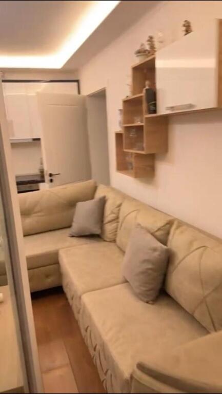 Apartament 2+1 me qira tek Harry Fultz!