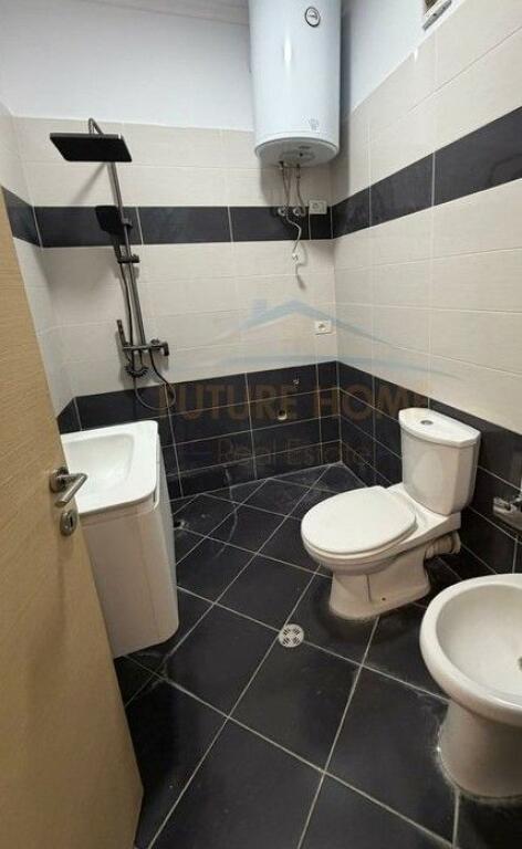 For sale, 2+1 Apartment Fabrika e Miellit, Tirane.