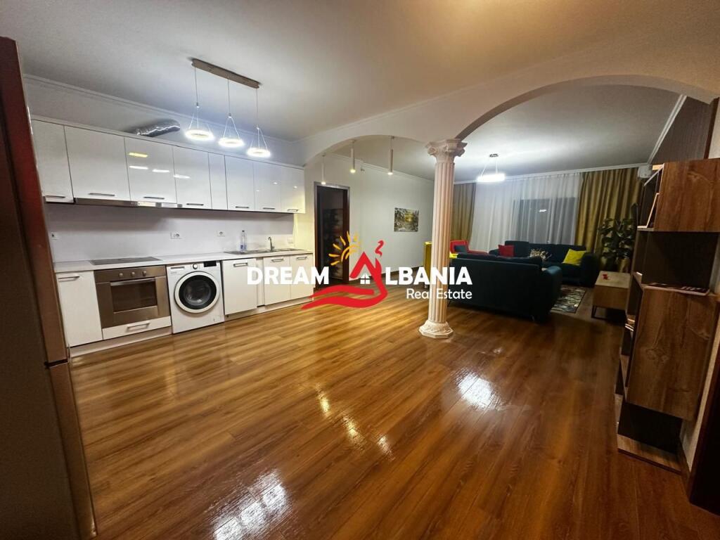 Apartament 2+1 me qera ne zonen e Myslym Shyrit rruga Him Kolli (ID 42211060).