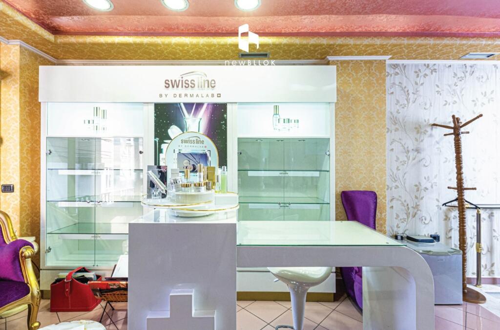 In Affitto: Locale con 2 Piani 📍Mine Peza/Via Durazzo || (800€/mese) Super Posizione, Vicino al Centro