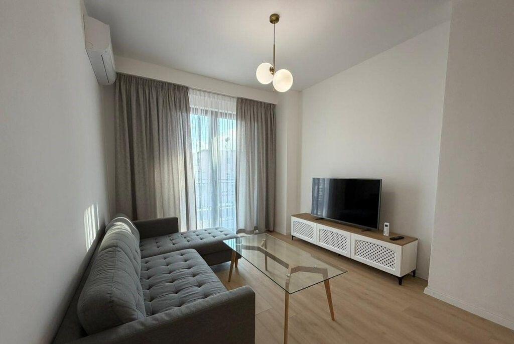 Apartament 2+1 me post parkimi – pranë Pazarit të Ri!