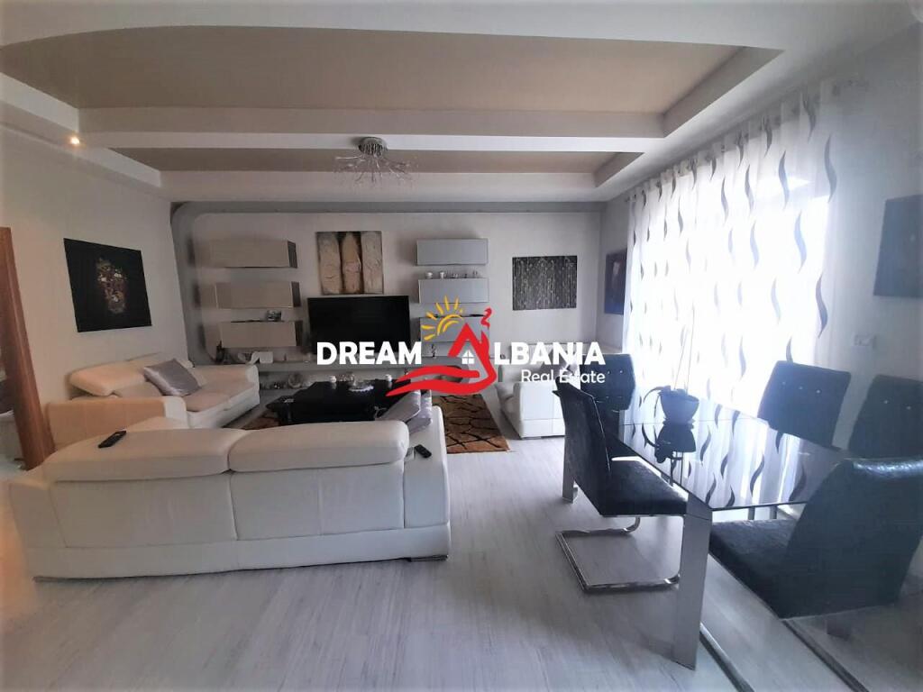 OCCASIONE!!! Edificio di 4 piani in vendita a Don Bosko vicino al Complesso Vizion a Tirana (ID 4151064 )