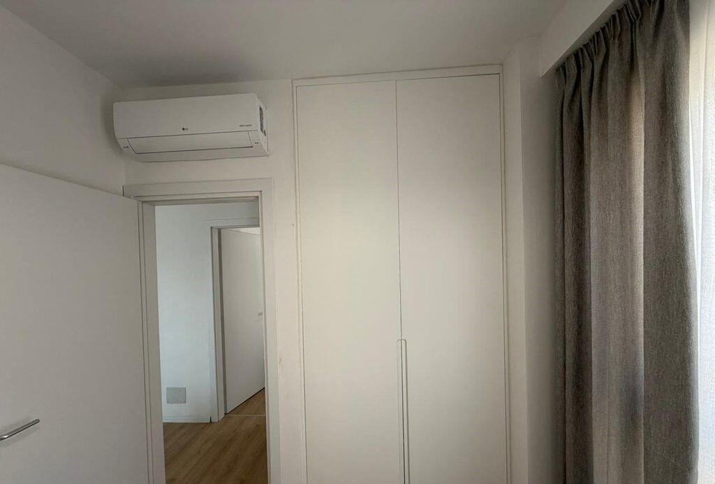 Apartament 2+1 me post parkimi – pranë Pazarit të Ri!