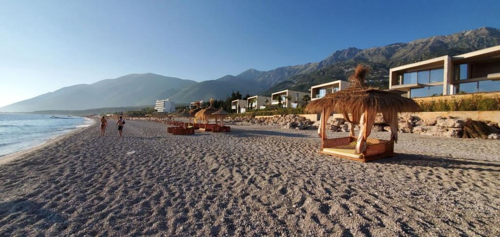 Villa Twin in Vendita: (Olea Residence Dhermi) con 3 Camere da Letto e 2 Posti Auto 🧨(935,000€) 🧨