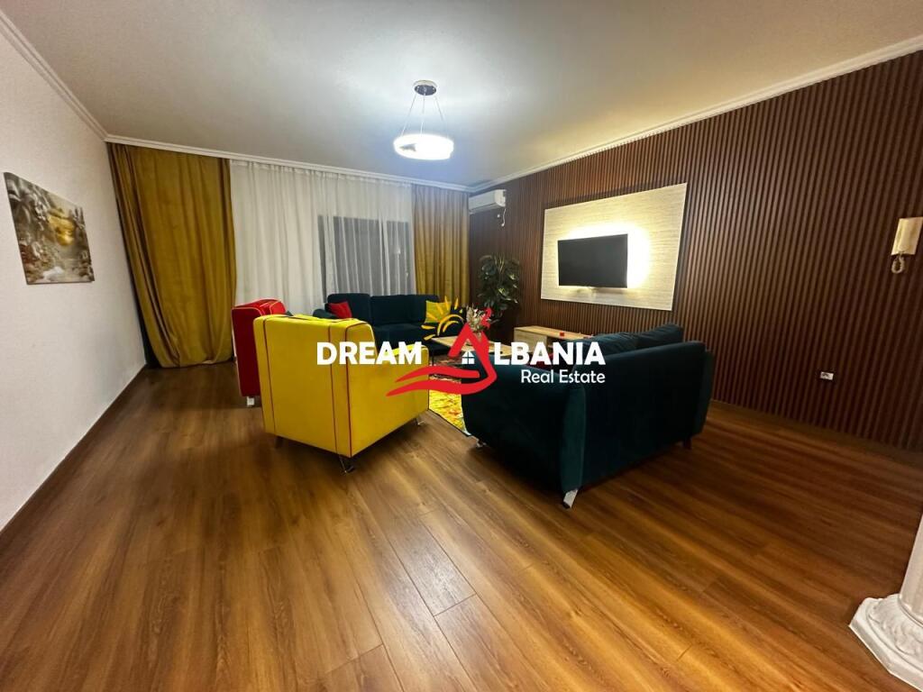 Apartament 2+1 me qera ne zonen e Myslym Shyrit rruga Him Kolli (ID 42211060).