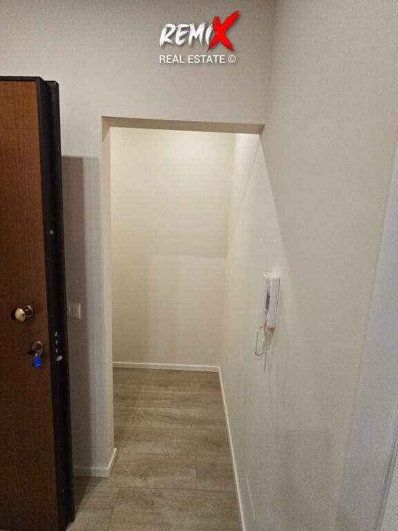 🏡 VENDESI APPARTAMENTO 1+1 + VERANDA – ROCCIA DI KAVAJË