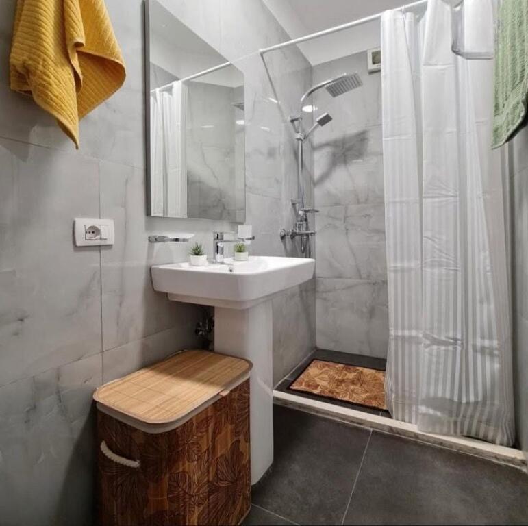 🏢 Vendesi in vendita Studio / Monolocale – Comune di Parigi 📍