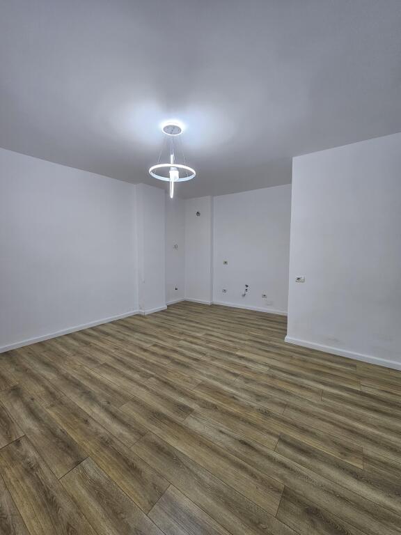 APARTAMENT 2+1 PER SHITJE NE ASTIR