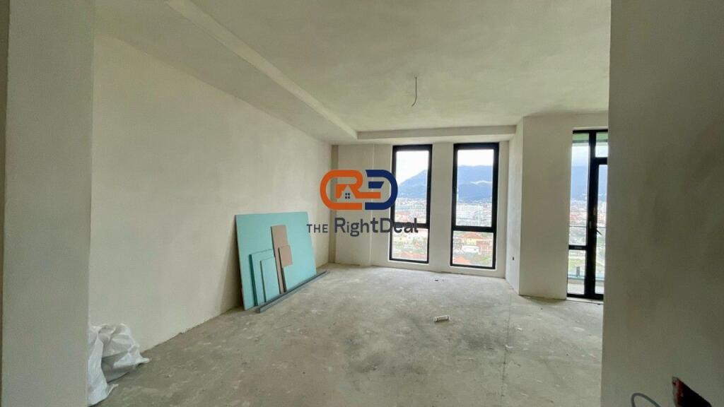 Al Nuovo Boulevard, Super Appartamento 3+1+2 in Vendita, Con Posto Auto Incluso Nel Prezzo!!!