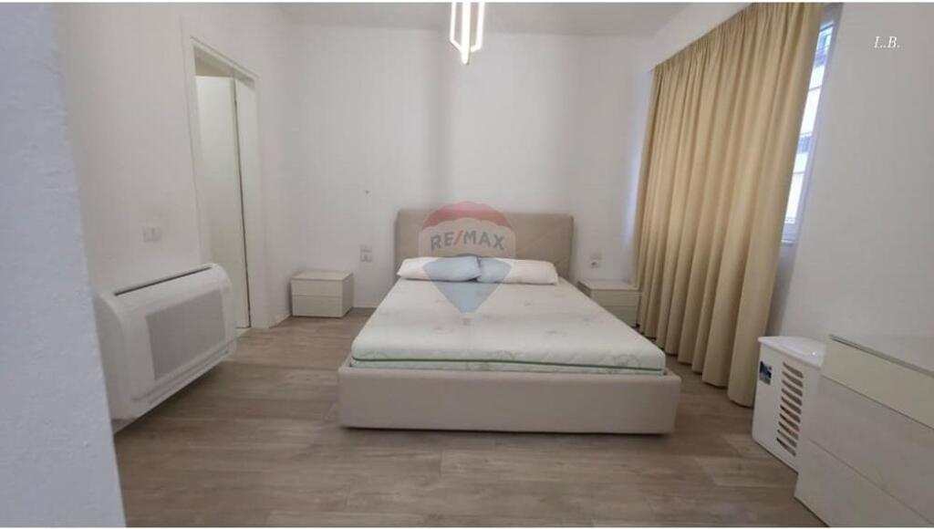 Jepet Apartament me Qira – FZ Residence!!