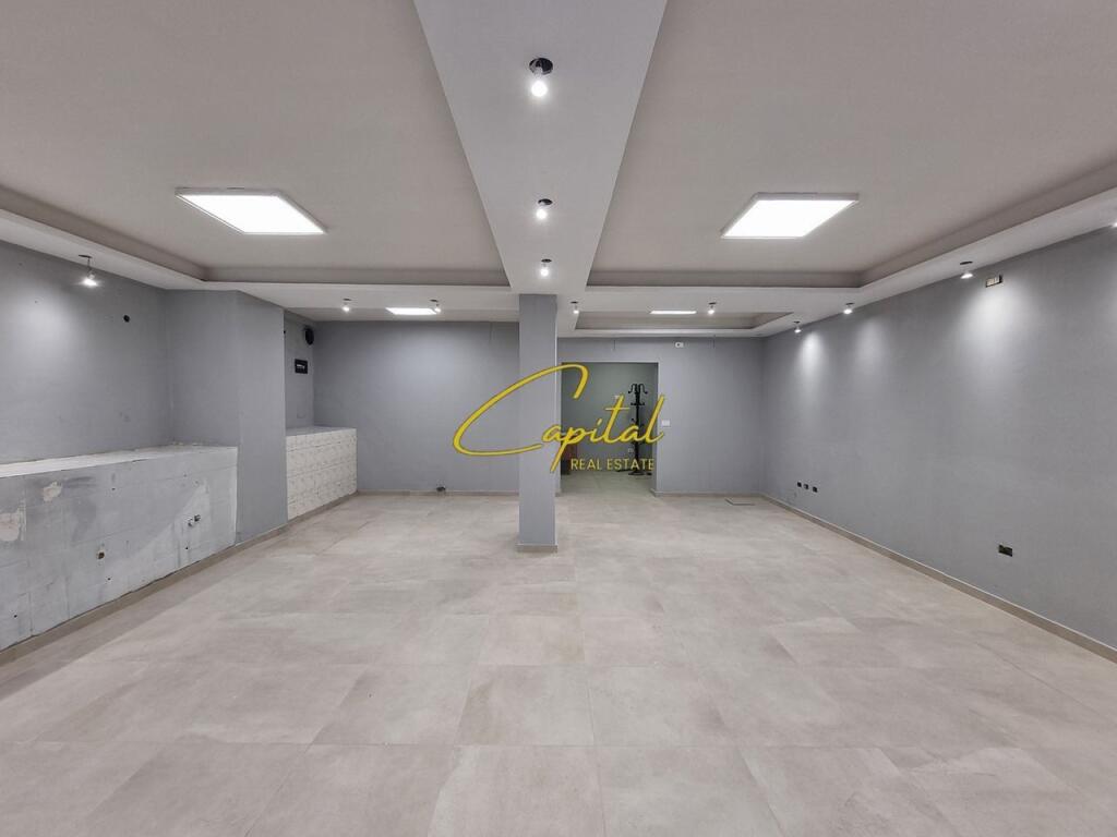 VENDITA LOCALE COMMERCIALE 94 M2 PAZARI I RI 130.000 EURO