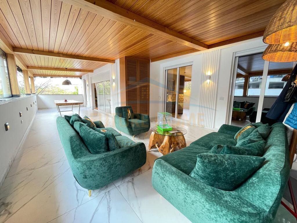 Affitto, Appartamento 2+1+ Veranda, Giardino Botanico, Tirana