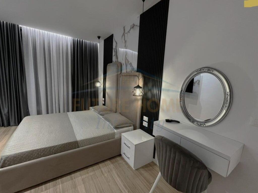 Affitto, Appartamento 2+1+Posto Auto, Lake View Residence, Tirana.