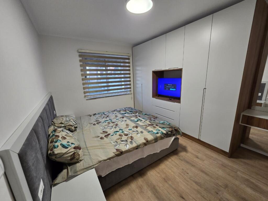 For rent *2+1+1wc* ( 80 m2 )  📍 *New Tirana - KOSOVAREVE Street* ( 750 euro )*- 3rd Floor | Direction: South-North