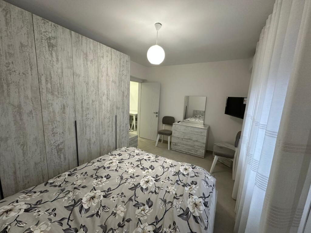 🏠 Appartamento 2+1 in Affitto  📍 Selvia, vicino alla Scuola “Siri Kodra”💰 60.000 lek / mese