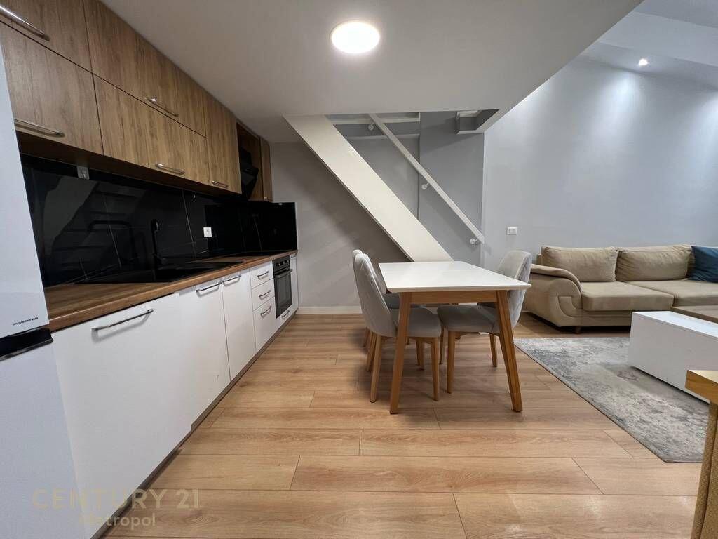 JAP PER QIRA APARTAMENT DUBLEKS 2+1, ME VERAND RRUGA BILL KLINTON!