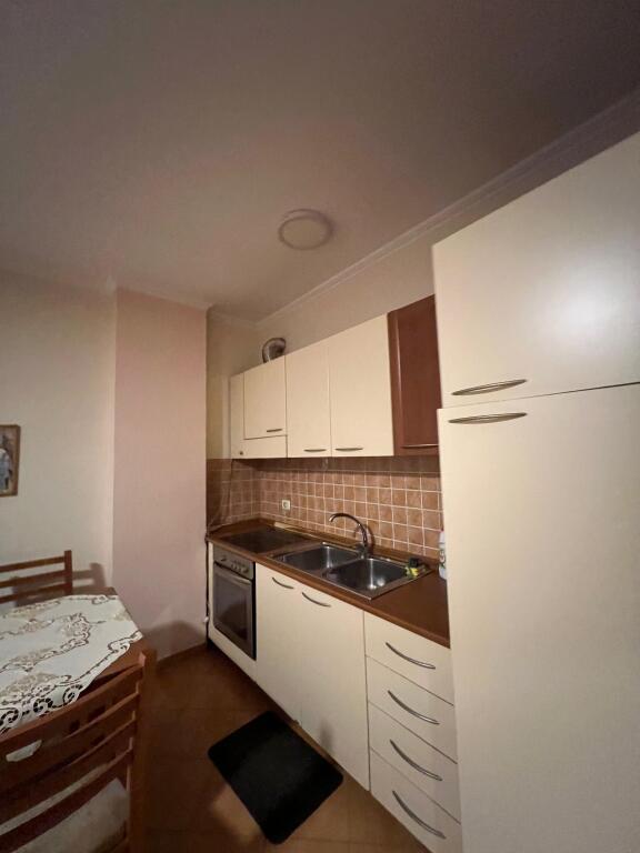 Studio apartment for rent on Mine Peza Street near the Prosecutor's Office