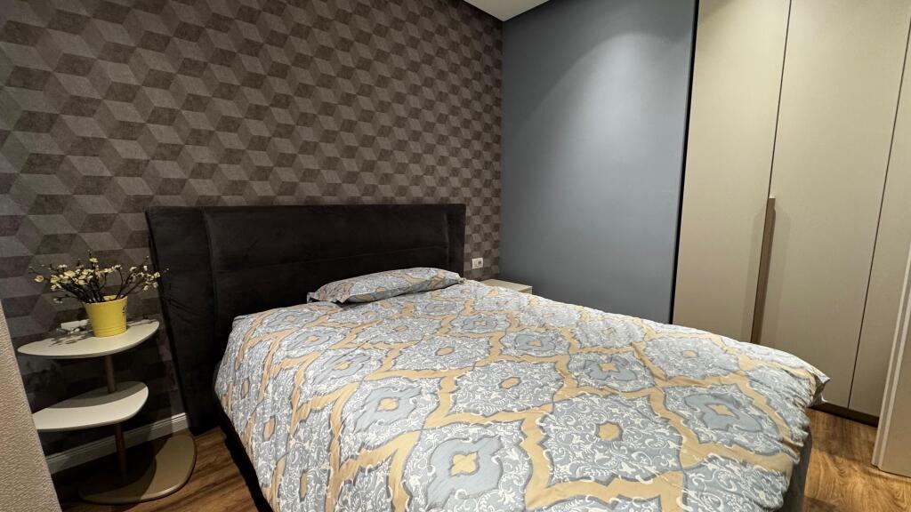 Apartament 3+1 per qira ne Qender!