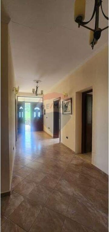 Villa in vendita, Peze Helmas