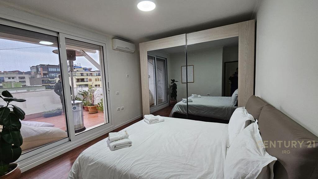 Apartment 3+1+2 for sale in the Ish-Blloku area
