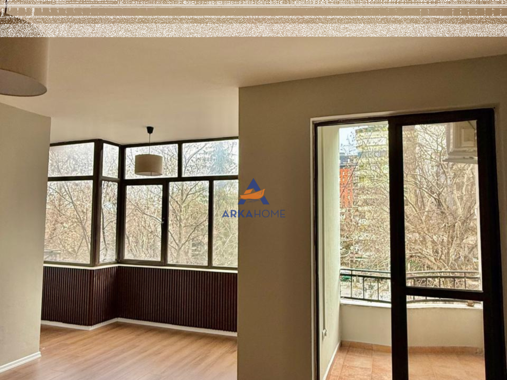 AFFITTASI APPARTAMENTO 1+1+2 BALCONI "EX ESPOSIZIONE" 700 EURO
