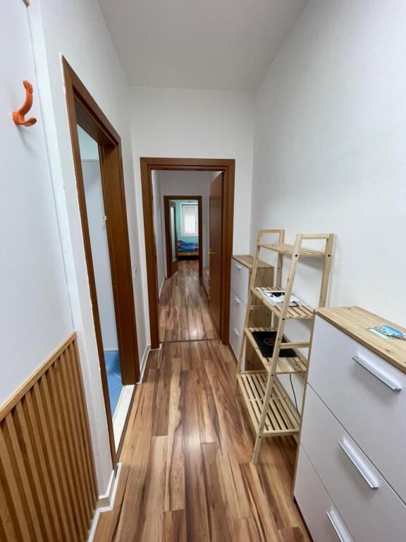 Affittasi appartamento 3+1+2 + GARAGE Lago Secco