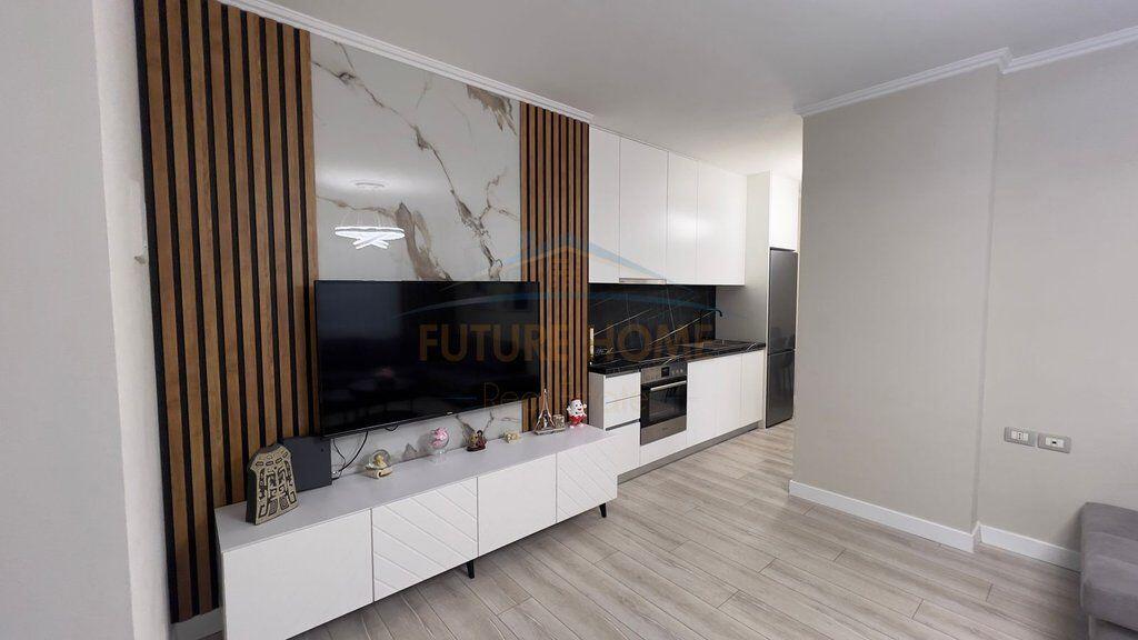 Affitto, Appartamento 1+1, Via dei Kosovari, Tirana.