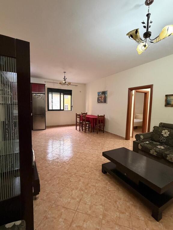 jepet me qira apartament 2+1, Koder e Diellit