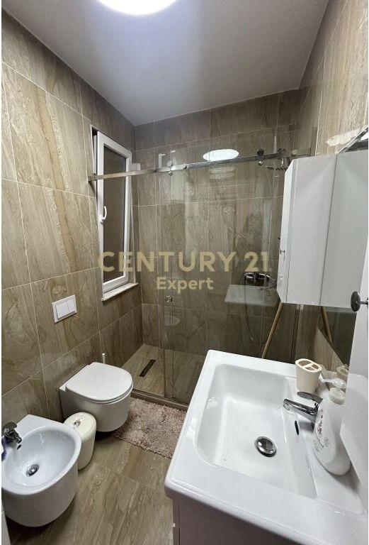 Apartament 2+1 per qira,Pazari i Ri