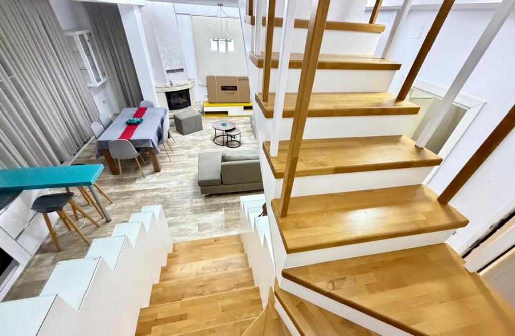 Duplex 3+1+2 with Veranda + Parking – Selitë Roundabout🏙