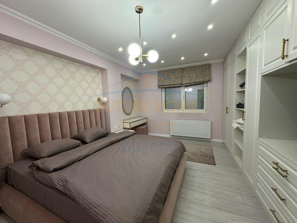 Affitto, Appartamento 3+1+2, Via Margarita Tutulani, Tirana.
