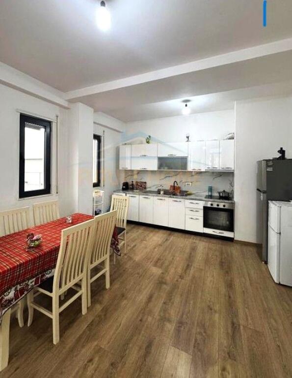 For sale, Apartment 2+1+2+ Parking Space, Porcelan, Tirana