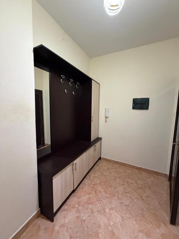 jepet me qira apartament 2+1, Koder e Diellit