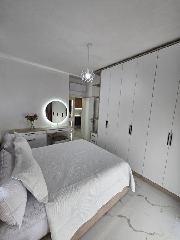 APPARTAMENTO IN AFFITTO 1+1 XHAMLLIK 600 EURO